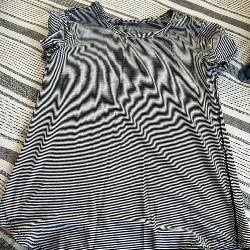 Lulu lemon love T